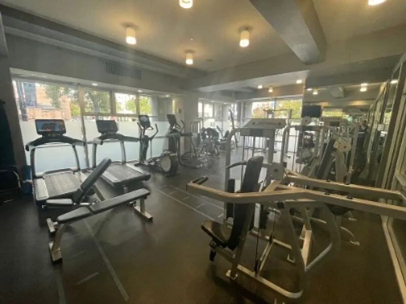 2 bed, 2.5 bath, 1290 sqft, $2,750 — Photo 2