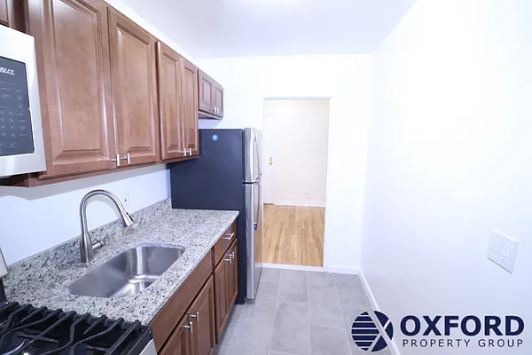 Rented by Oxford Property Group | media 6