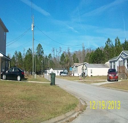 2nd image of 137 Mary Ct NE