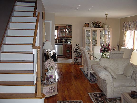 beautiful living/dining combo