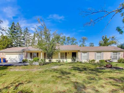 (Undisclosed Address), Riverwoods, IL, 60015