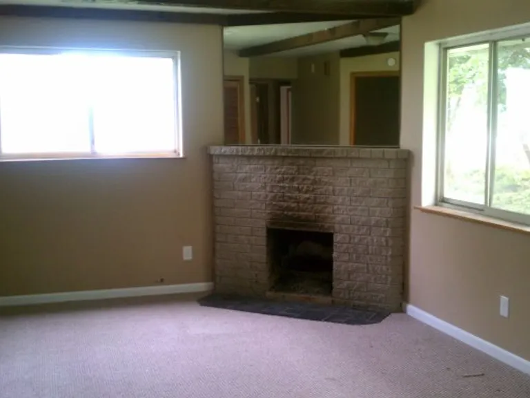 4636 Starmer Dr — Photo 2