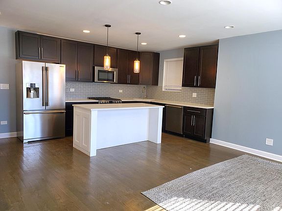 2nd image of 4956 Warren St #1