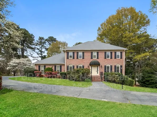 938 Lost Valley Dr SE, Conyers, GA 30094