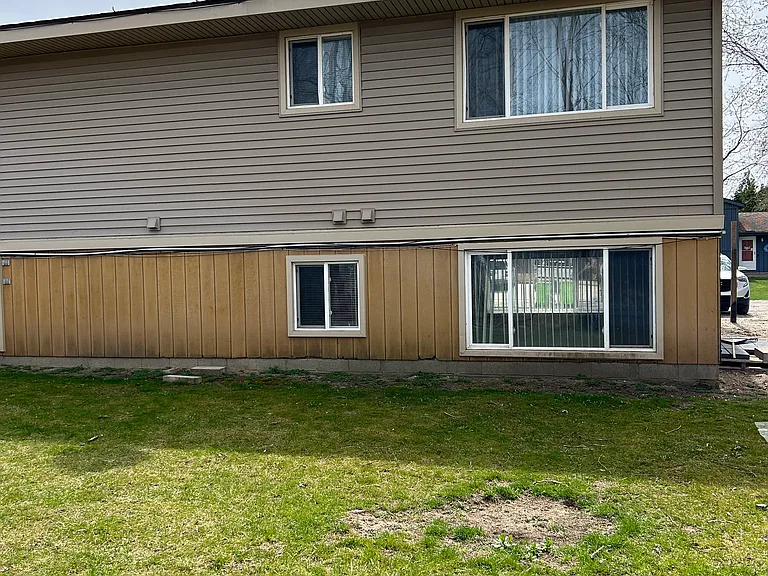 217 Glenmoor St — Photo 12