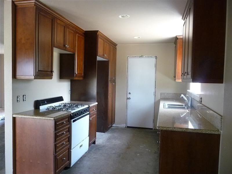 2nd image of 12486 Sunny Vista Ave