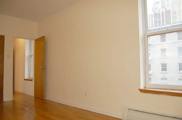 Rented by Stonecrest Realty | media 32