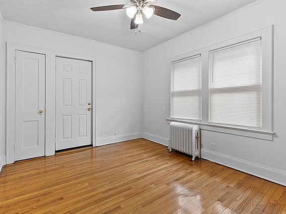 2nd image of 264 Laurelton Blvd Floor 2
