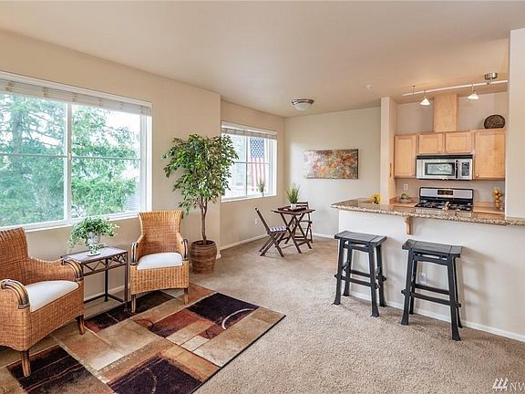 5th image of 503 225th Ln NE APT F301