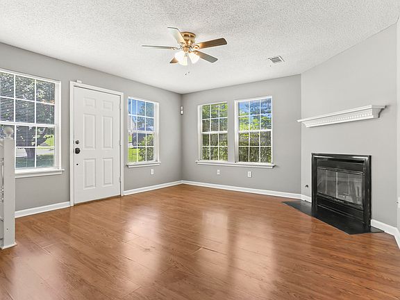 5th image of 3141 W Point Cir