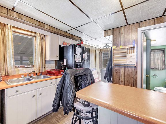 4th image of 1611 Jackson St