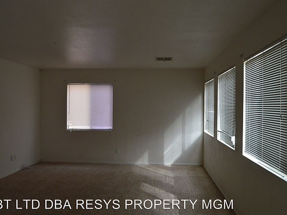 3rd image of 9914 Clover Field Ct