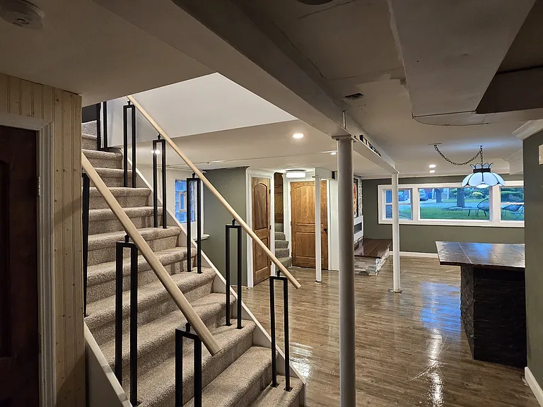 740 N La Grange Rd #1 — Photo 16