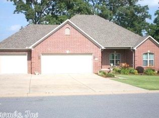 320 Wedgewood Point, Conway, AR 72034