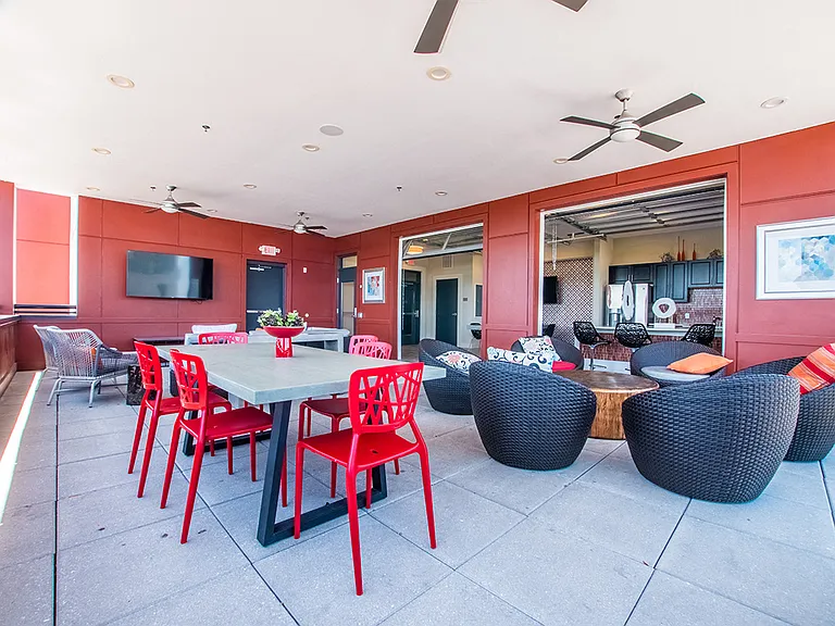 Link Apartments West End — Photo 13