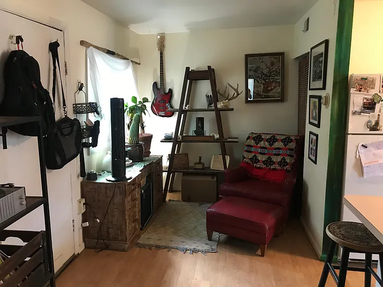 222 W Ellsworth Ave #3 — Photo 3
