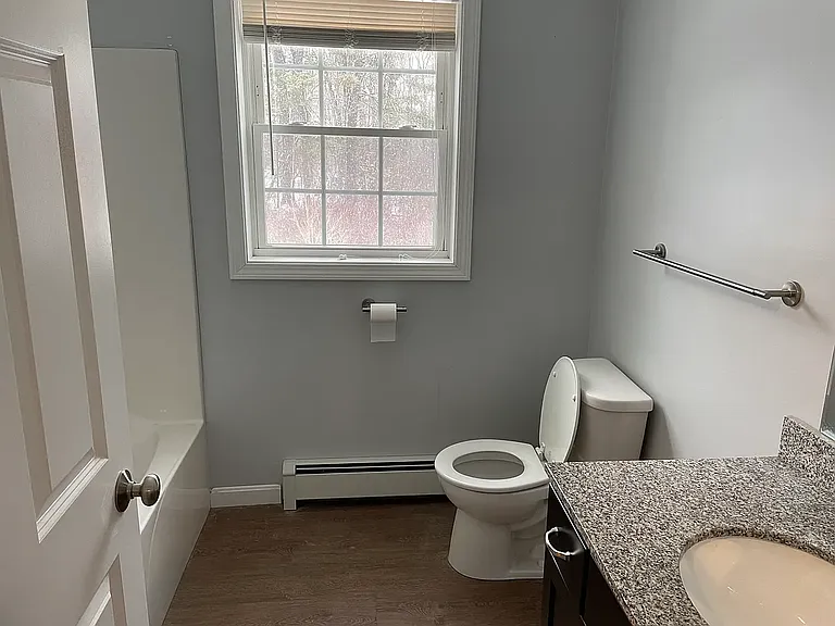 80 Lee St — Photo 4