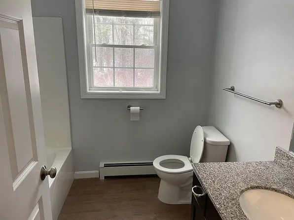 76 Lee St #B, Keene, NH 03431