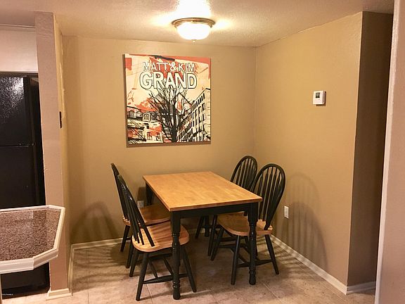 4th image of 3121 Johnston St APT 220