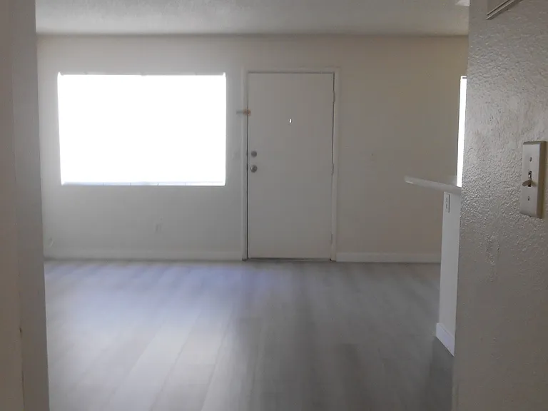 473 Rexford Dr #2 — Photo 9