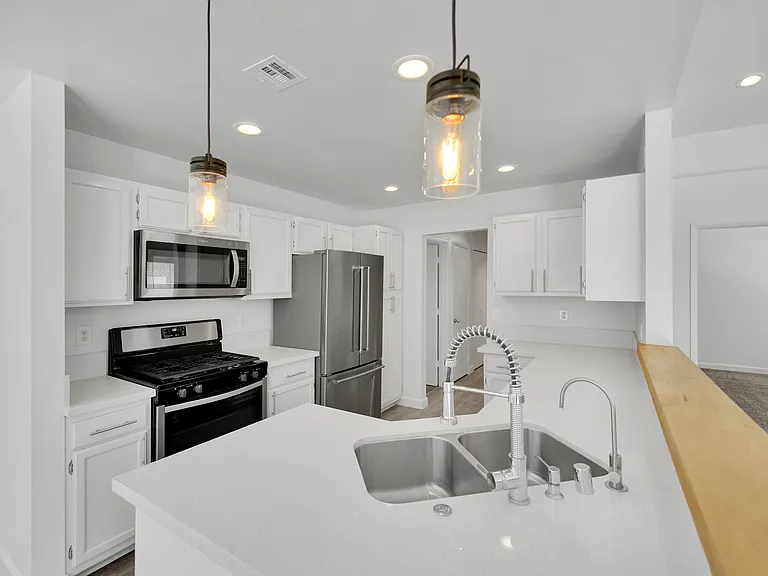 2505 Sea Venture Dr — Photo 19