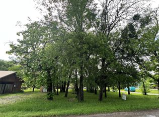 S Arkansas St, Caddo, OK 74729