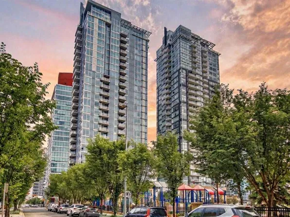 215 13th Ave SW #406, Calgary, AB T2R 0V6