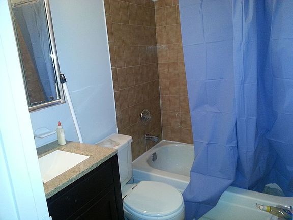 5th image of 2540 Shore Blvd APT 15L