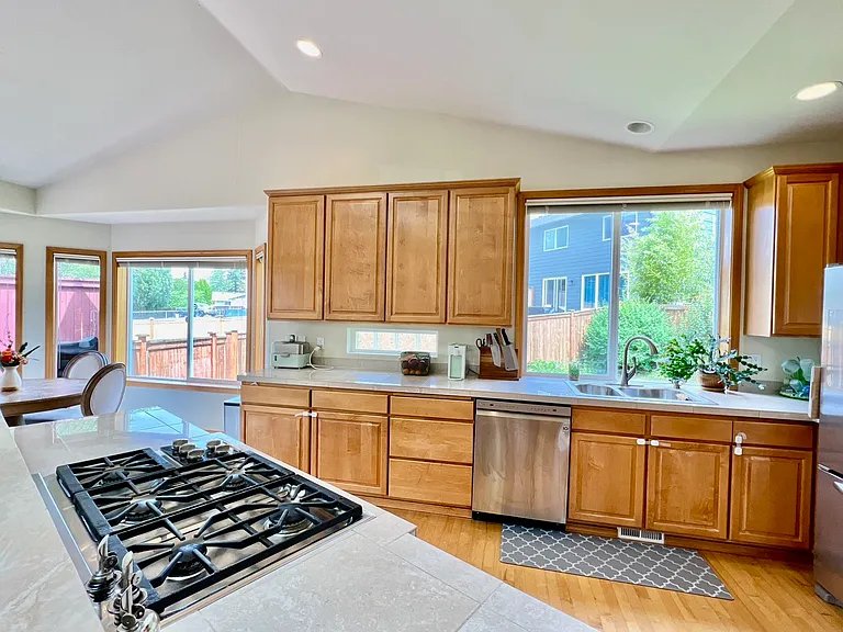 20604 Damson Rd — Photo 12