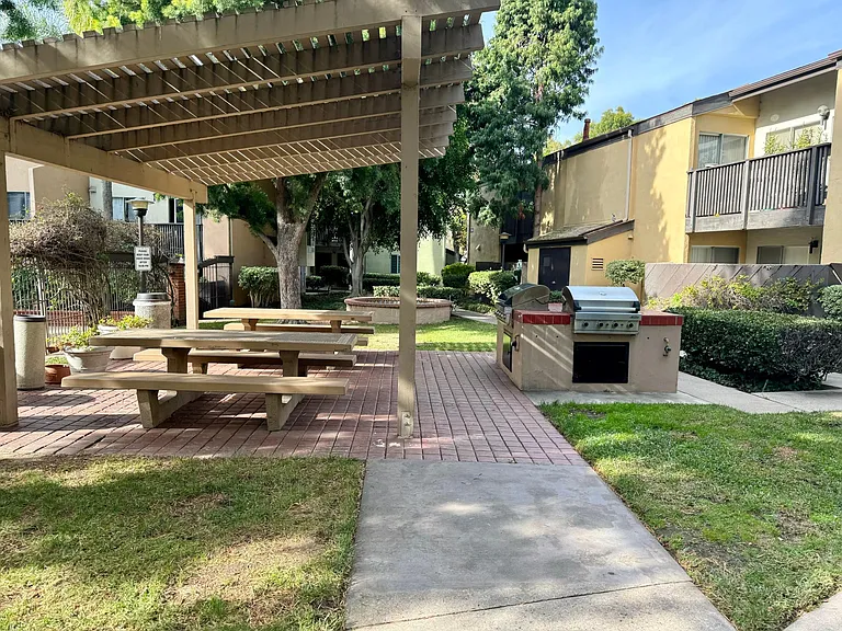 7958 Mission Center Ct #L — Photo 20