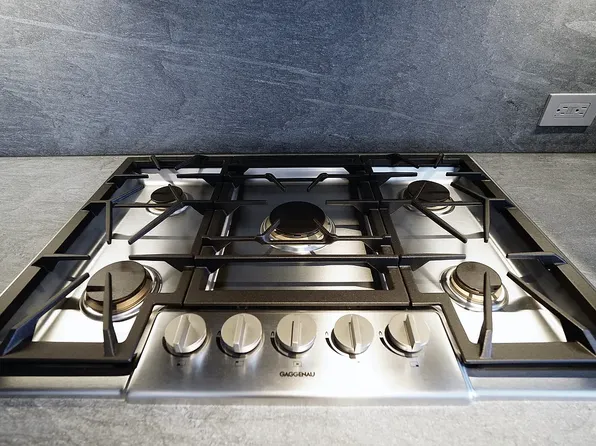 130 William Street image 14 of 68