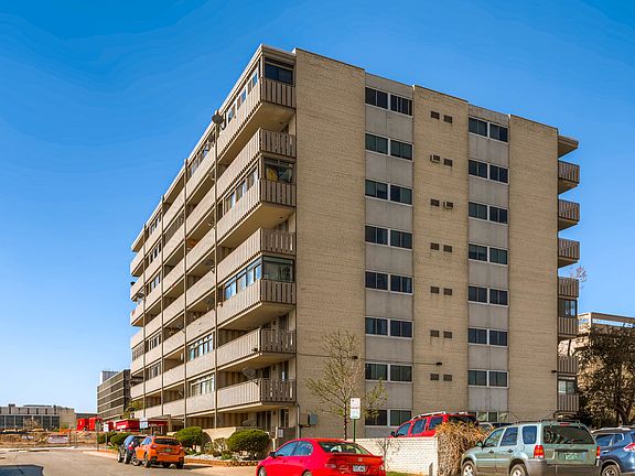 2nd image of 1111 N Ash St APT 402