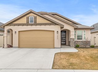 3867 W Dover Dr, Meridian, ID 83642