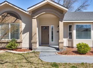 5574 W Harborcove Ln, Boise, ID 83703