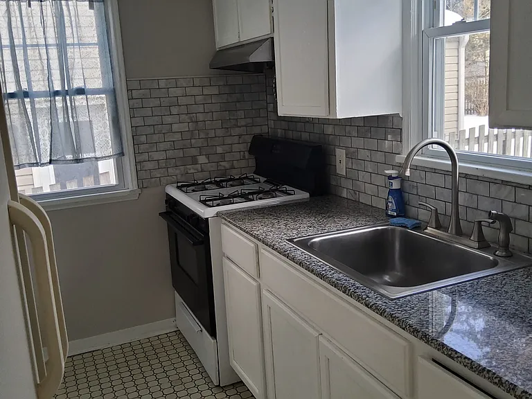 188 Edgemont Rd — Photo 15