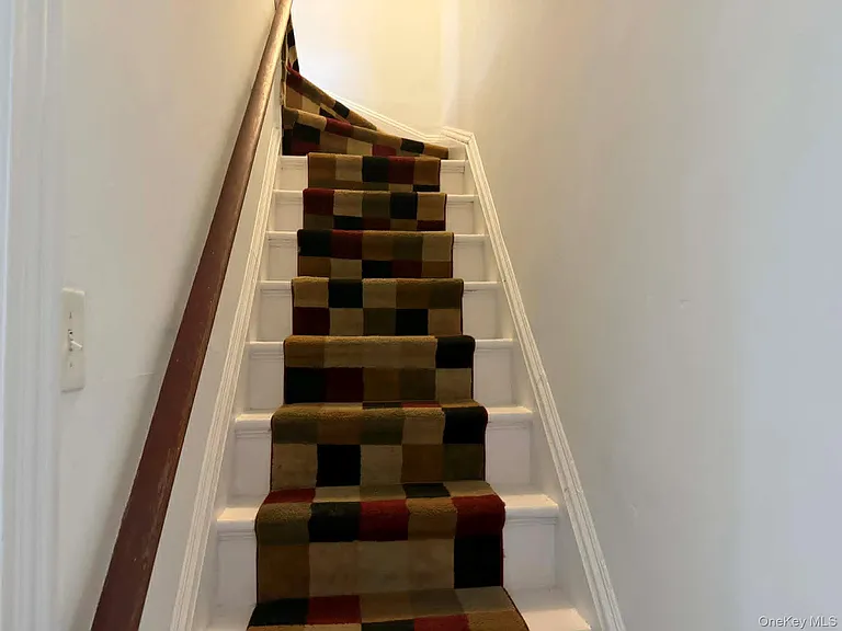 37 Riverside Dr #B — Photo 6