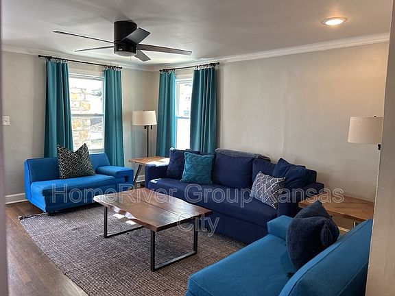 2nd image of 8036 Mercier St