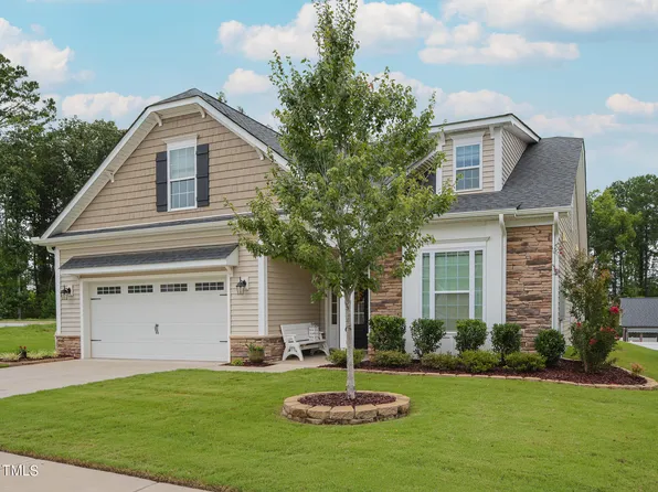 47 Bowhill Dr, Clayton, NC 27527