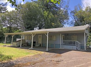 16115 Floral Hill Dr, Brookings, OR