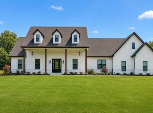 102 Silver Dollar St, Lascassas, TN 37085