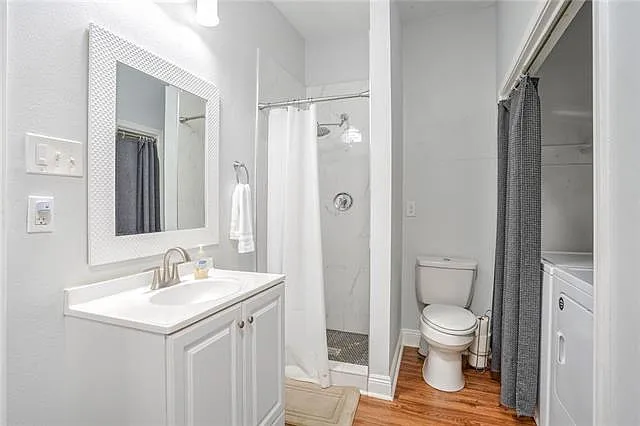 2228 Arts St — Photo 9