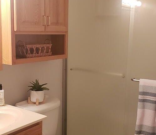 5th image of 2119 Bayliss St APT 24