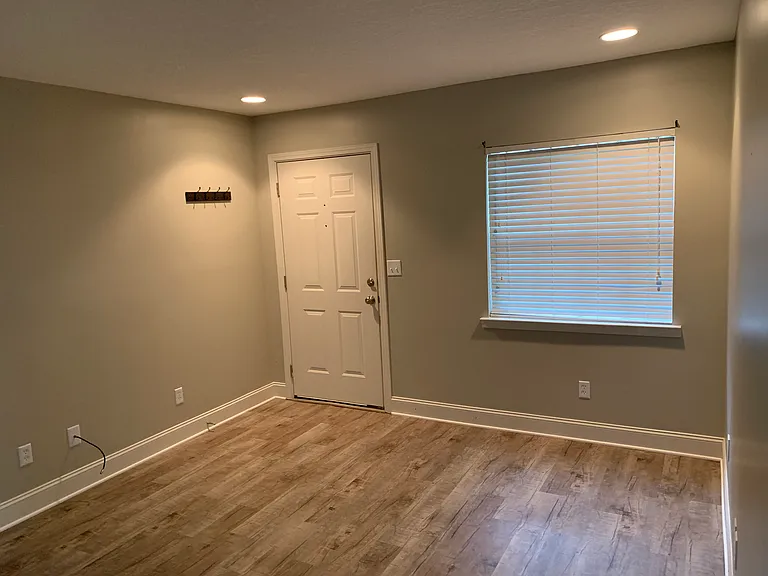 311 Penny Ln #311 — Photo 15