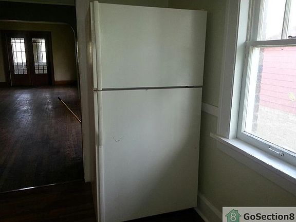 2nd image of 1605 S 5th St