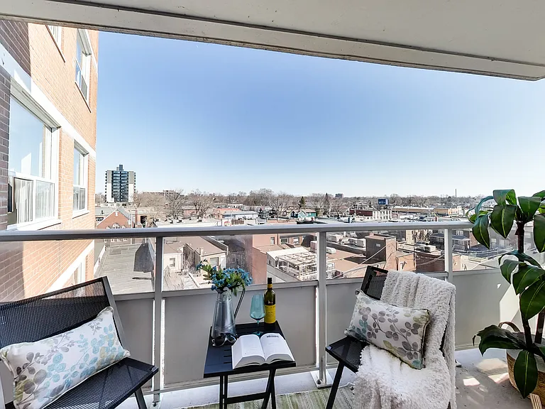 101 Cosburn Ave #104 — Photo 38