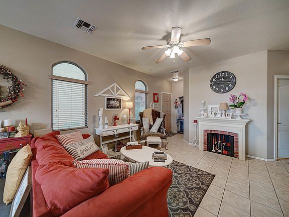 2250 E Deer Valley Dr, 374