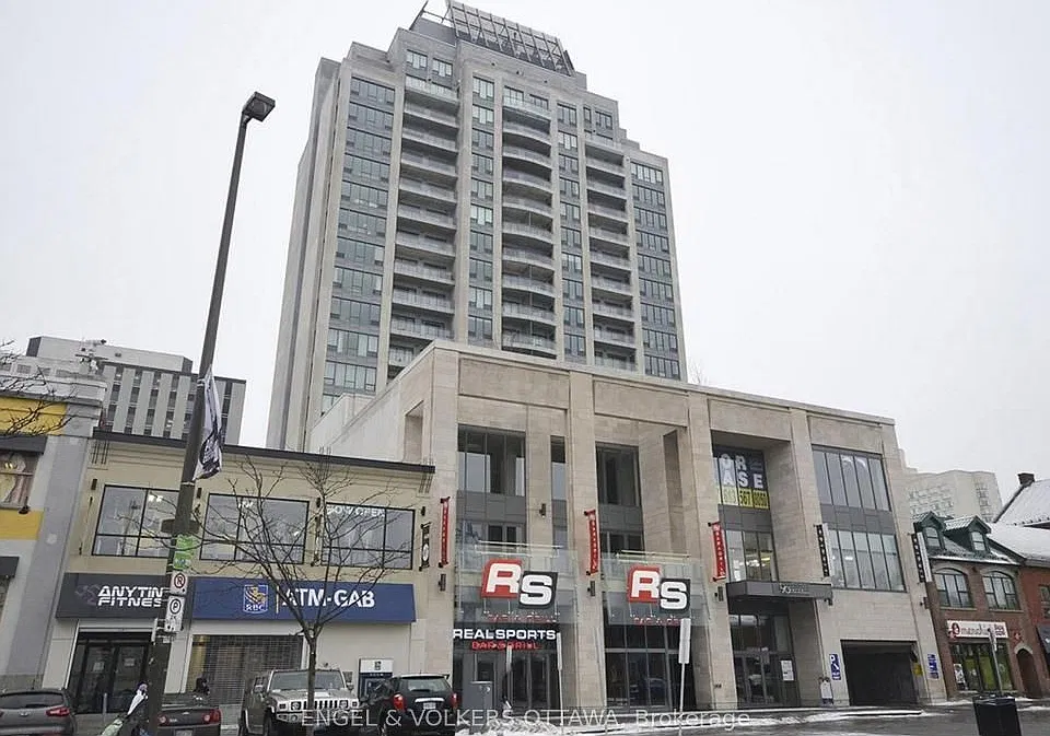 90 George St #411
