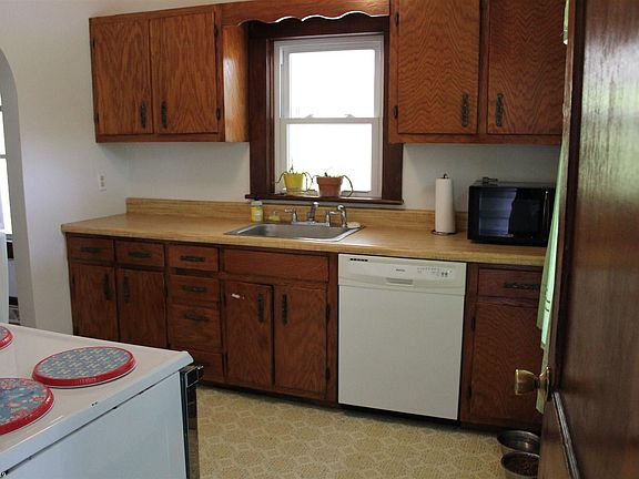 5th image of 1520 4th St