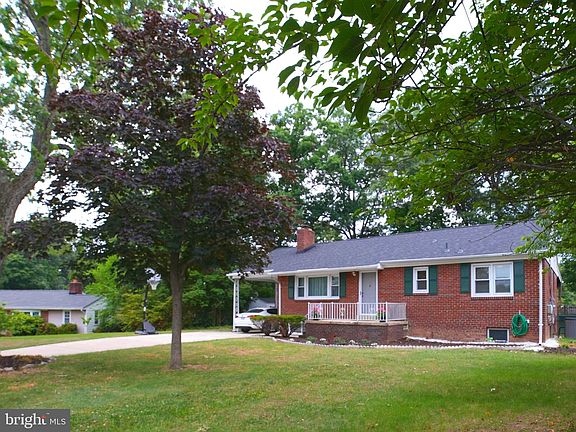 2nd image of 5818 Pratt Ct