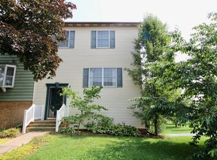 907 Meadowlark Dr, Harrisonburg, VA 22802